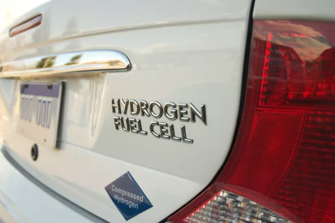 Hydrogen-fuel-cell-vehicles-borit.jpg